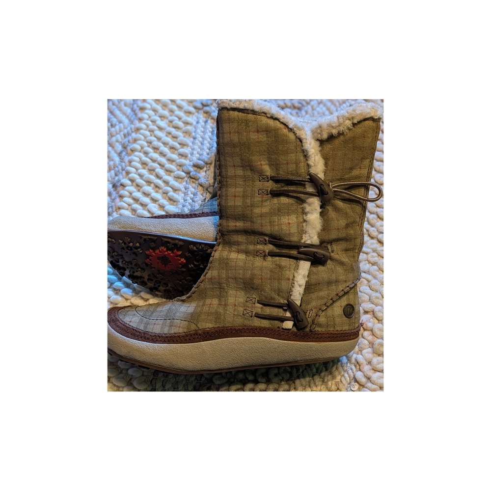 Merrell Plaid Mid Calf Winter Boots Faux Shearling Polartec size 8.5 gorpcore